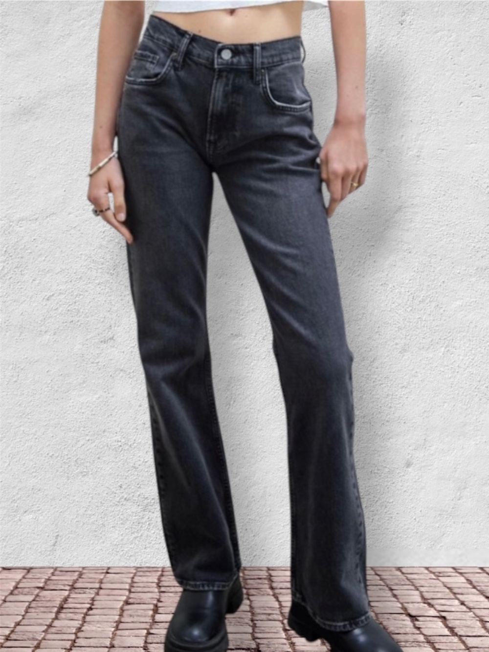 NWT Urban Outfitters BDG 90s Mid Rise Bootcut Jeans Black Size 28